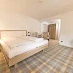 Ξενοδοχείο Aussicht Bio Restaurant Cafe 4*