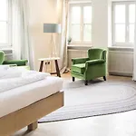 Ξενοδοχείο Aussicht Bio Restaurant Cafe 4*