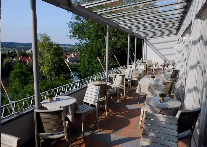 Aussicht Bio Restaurant Cafe נויבורג אן דר דונאו