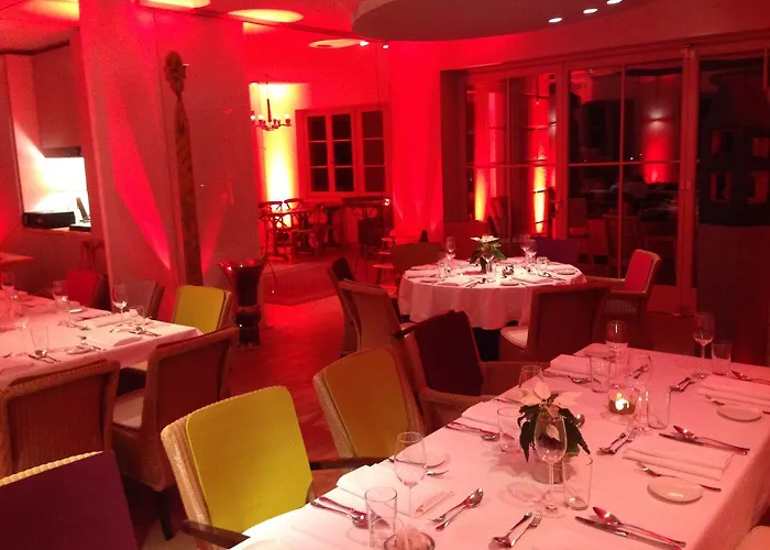 מלון Aussicht Bio Restaurant Cafe 4*