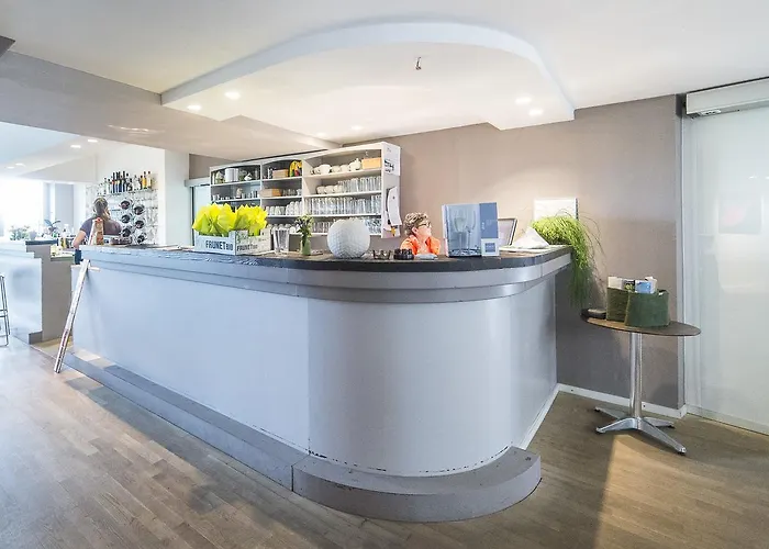 Aussicht Bio Restaurant Cafe 4* נויבורג אן דר דונאו