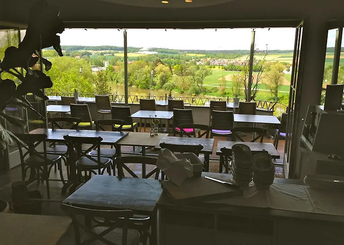 Aussicht Bio Restaurant Cafe 4* נויבורג אן דר דונאו